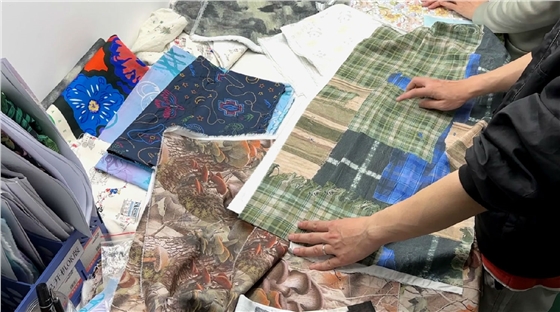 數碼印花(huā)機打印時出現(xiàn)條紋的原因