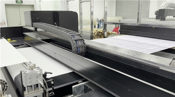 影響數碼(ma)印花機打(da)印精度的(de)8個因素