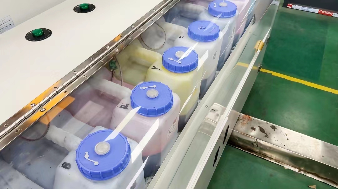 如(rú)何判斷(duan)數碼印(yìn)花機墨(mo)水是否(fǒu)适合高(gao)溫環境(jìng)?